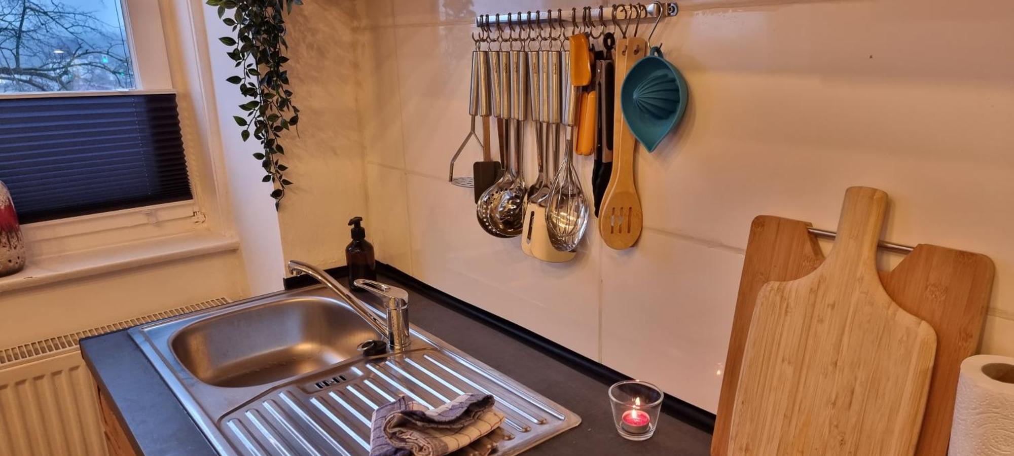 Nigella Apartment Direkt Am Hauptbahnhof Celle Fur 6 Personen Mit Kostenfreiem Parkplatz Voll Ausgestatteter Kuche Elite Standard Exterior foto